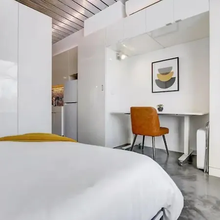 Kcm Mikros Smart Apartments 2